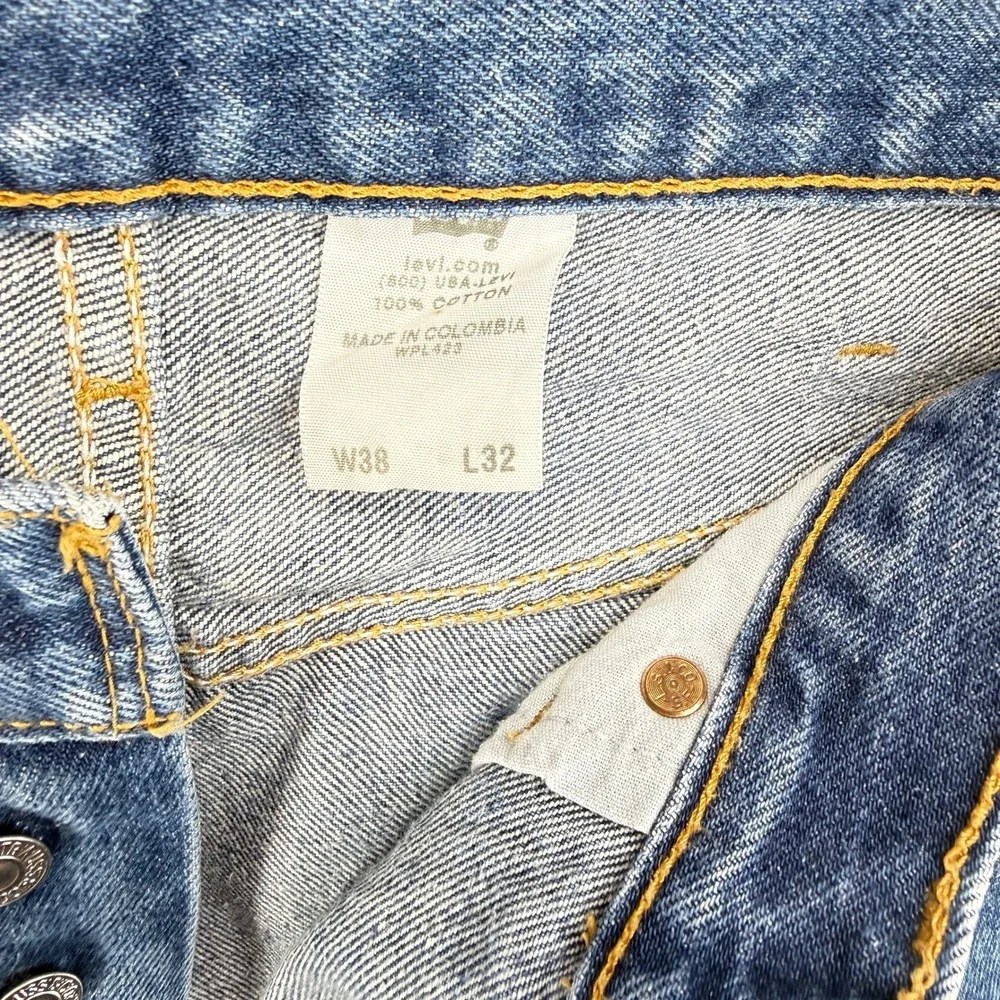 Levi's 501 Original Fit Mens 38x32 Blue Cotton Straight Button Fly Jeans